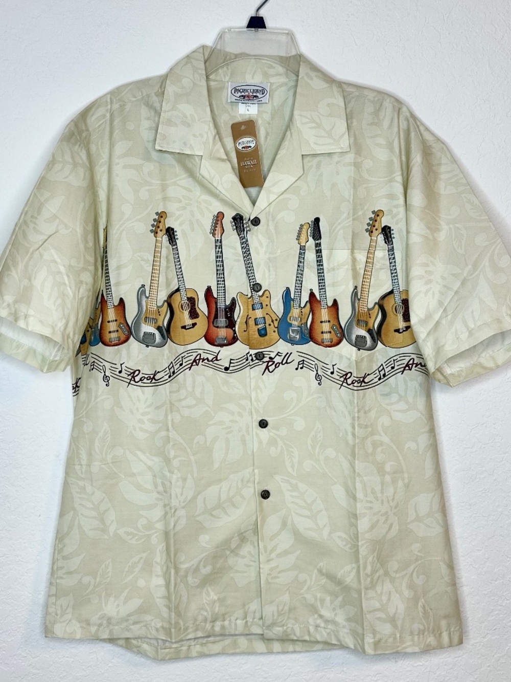 NWT MEN'S Pacific Legend Guitar Rock N Roll Hawaiian Shirt, Size L